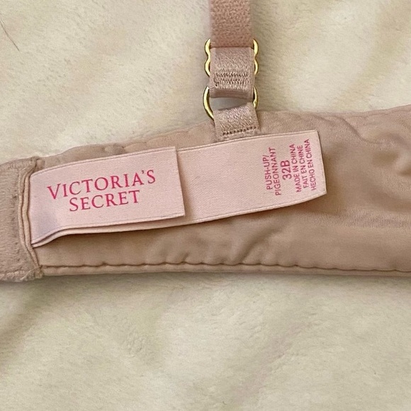 Victoria’s Secret Pink Sequin Push-Up Bra 32B - Picture 8 of 9